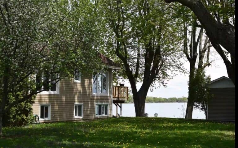 Détente au bord du Lac Champlain