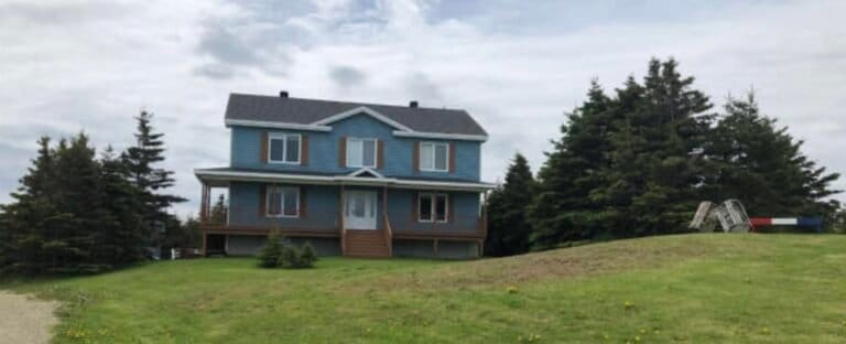 LA MAISON BLEUE 768x312